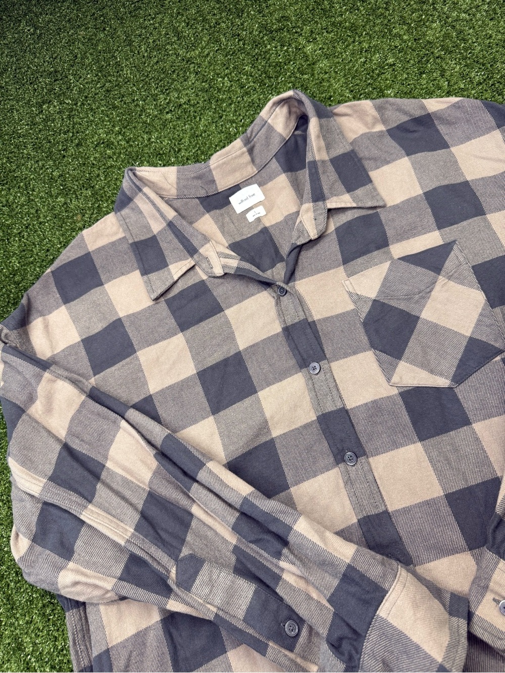 Aritzia Wilfred Free Women’s Flannel Plaid Shirt Oversized Boyfriend Button Down